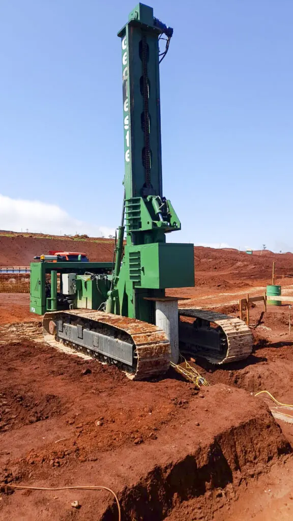 Geoteste's Hammer performing PDA test on a pile.